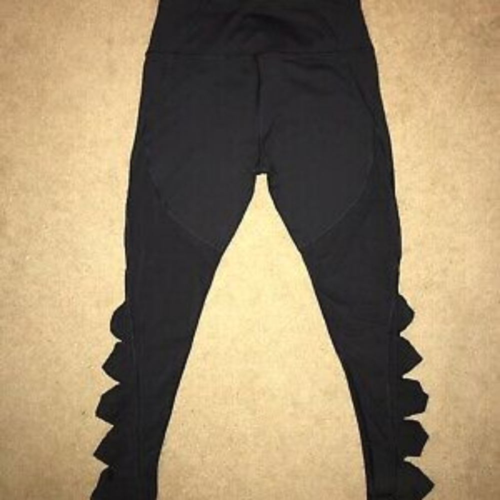 Victoria Secret cutout leggings